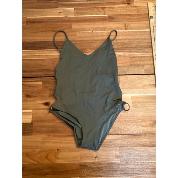 Aerie jade green swimsuit with side rings and deep plunge‎ back size S - Picture 2 of 6